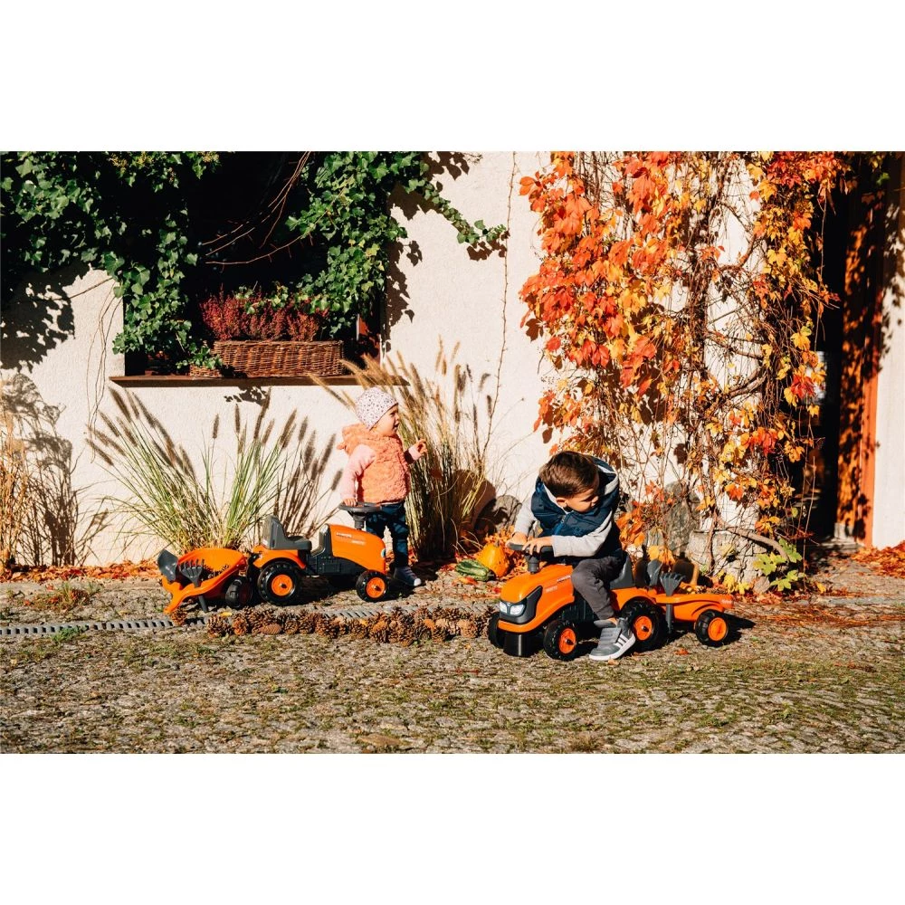 FALK Baby Kubota Ride-on Traktor Med Trailer, Rive Og Skovl 10 FALK Baby Kubota Ride-on Traktor Med Trailer, Rive Og Skovl - Billede 10